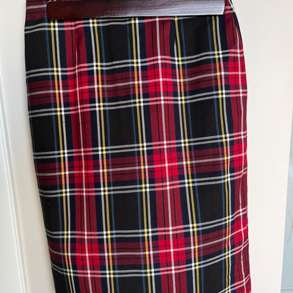 BB Dakota Plaid pencil skirt - Picture 2 of 5